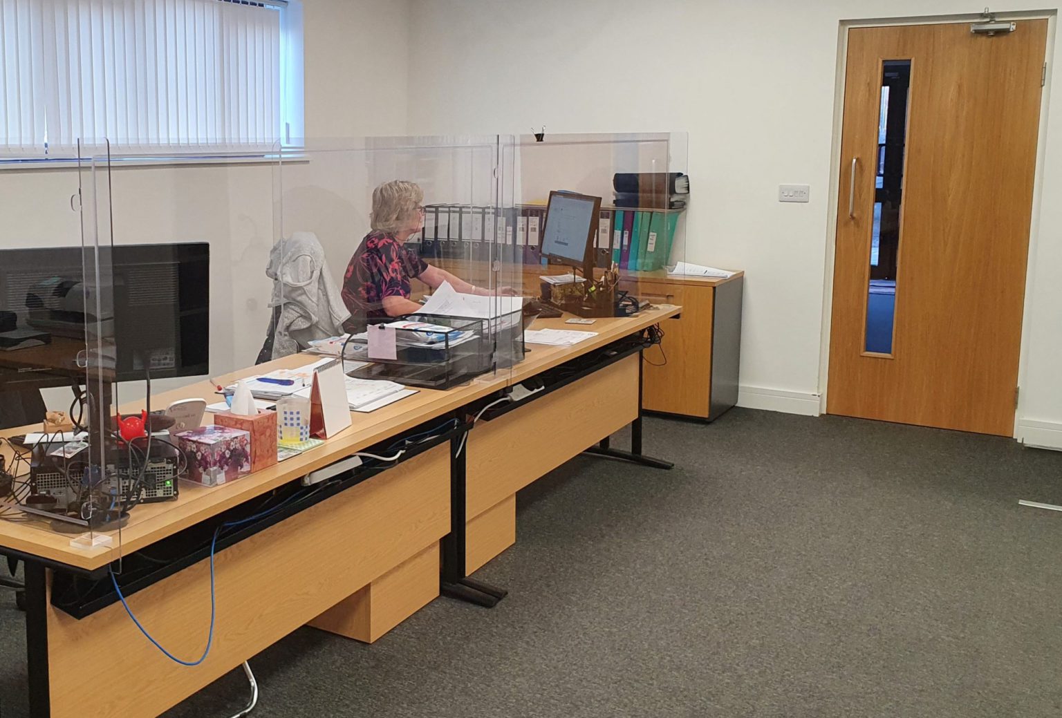 Protective Desk Screens Covid19 Social Distancing Screens Encocam